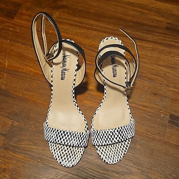 NEIMAN Marcus leather animal print sandal use 7 1/2 - Picture 1 of 7